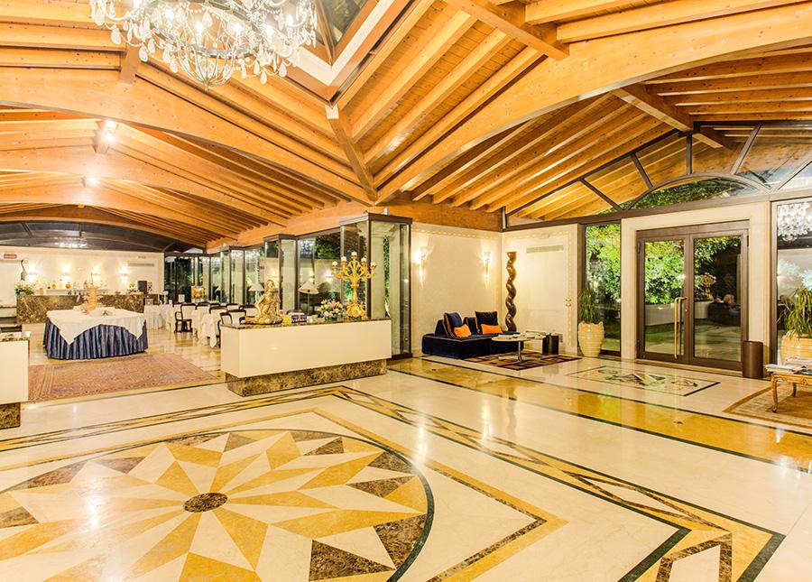 Hotel Monastero & 4*