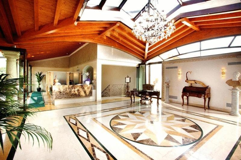 Monastero & Hotel 4*